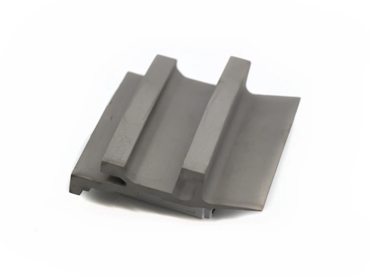 High-temperature alloy gas turbine components